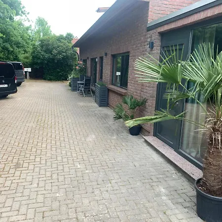 Ostsee Elmenhorst Sehr Hochwertige Dreizimmer Ferienwohnung Mit Gartenterrasse Elmenhorst/Lichtenhagen Exterior photo